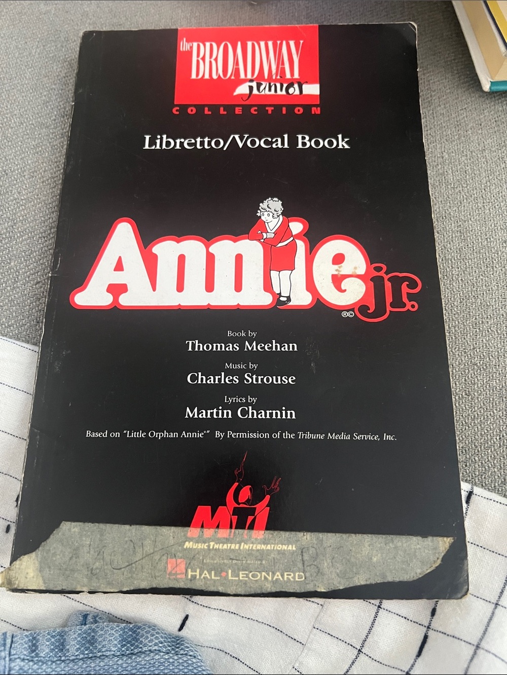 The Broadway Junior Collection: Annie Jr. Libretto/Vocal Book - MTI Educational